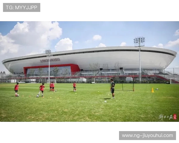 围绕戛纳周边足球场具体位置与周边设施的综合探索指南全景介绍篇