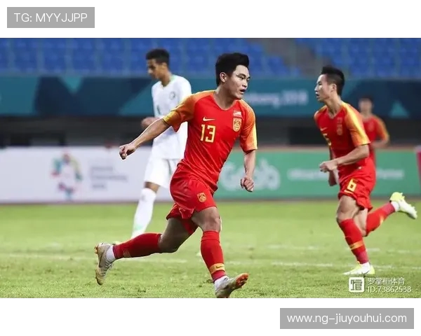 足球票价是否会被炒作过高引发观众热议及行业反思